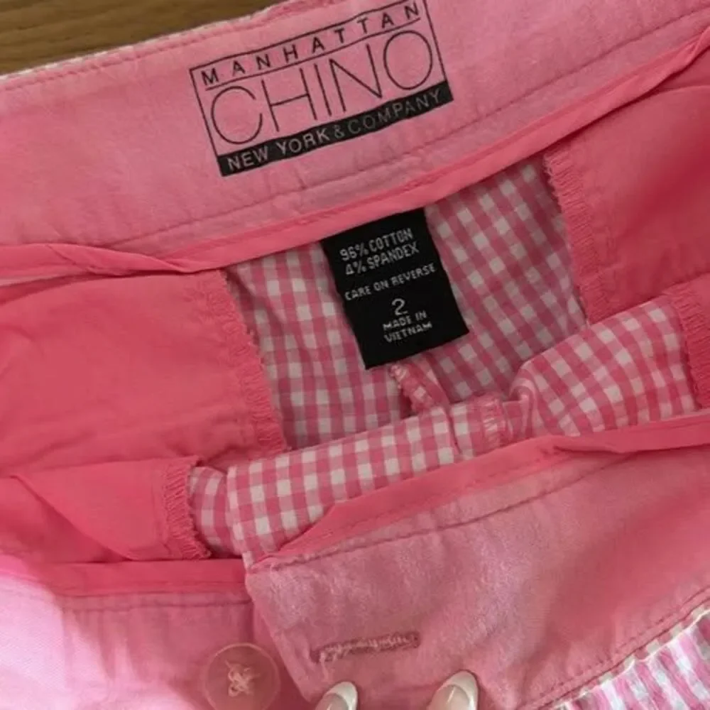 New York & Company Manhattan Chino Pink Gingham Shorts Size 2 Preppy Summer
